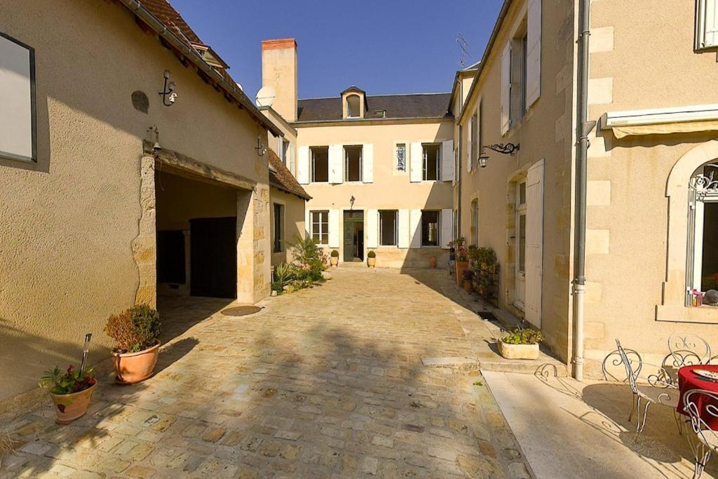 Amphore Du Berry Saint-Amand-Mont-Rond Екстериор снимка